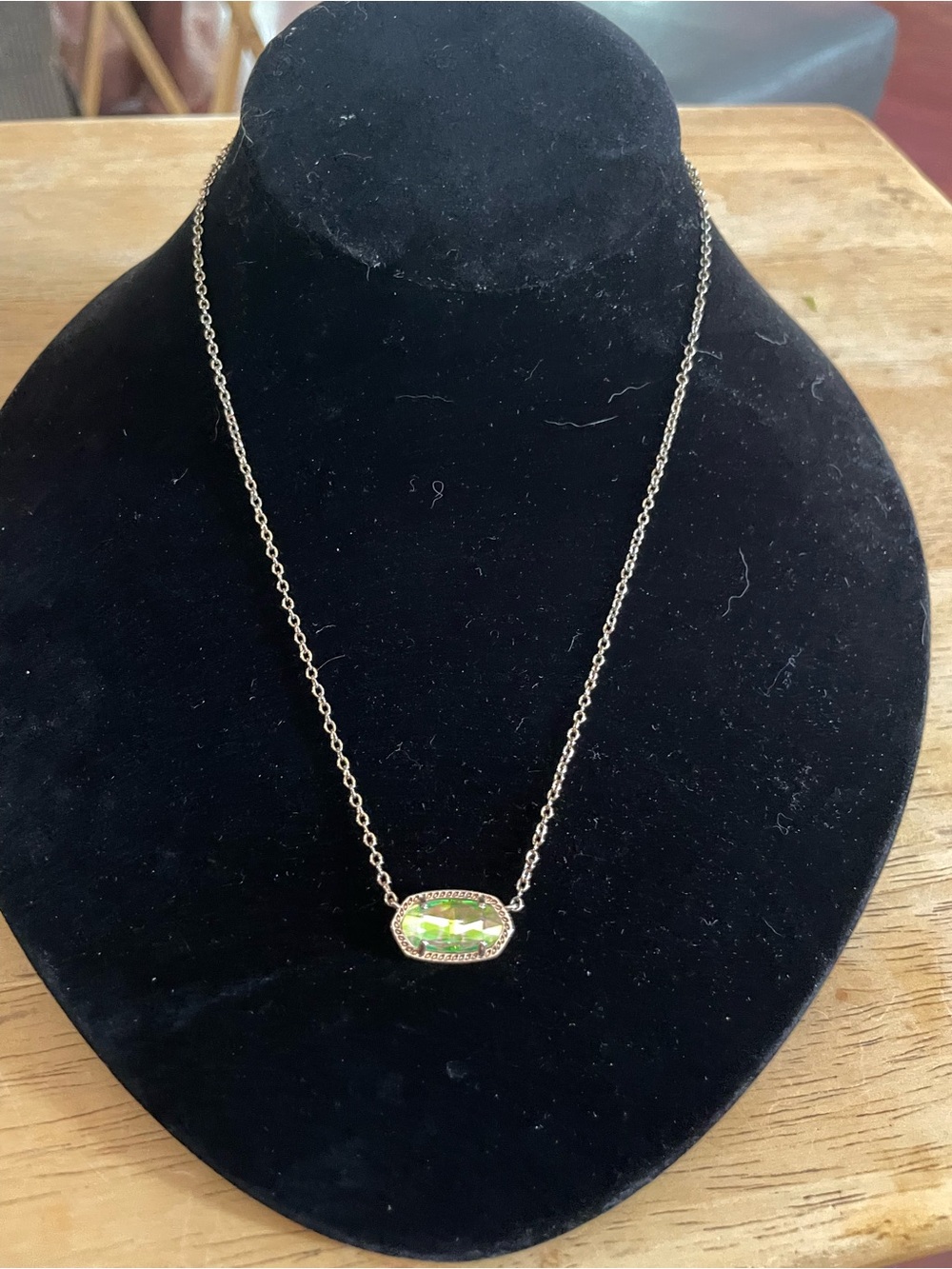 Kendra Scott Elisa 14k Gold Pendant Necklace Peridot Illusion August Birthstone - Picture 7 of 13